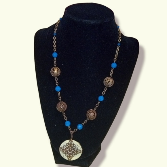 NECKLACE - Picture 2 of 4